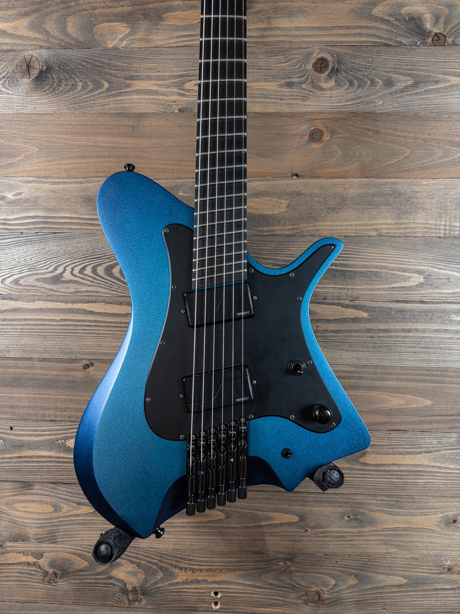 Aviator Hellcat 6 Headless Guitar – Aviator Custom Guitars